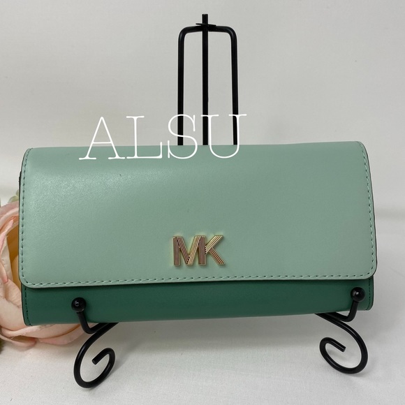 Michael Kors Handbags - Michael Kors Montgomery LG Wallet Carryall Green
